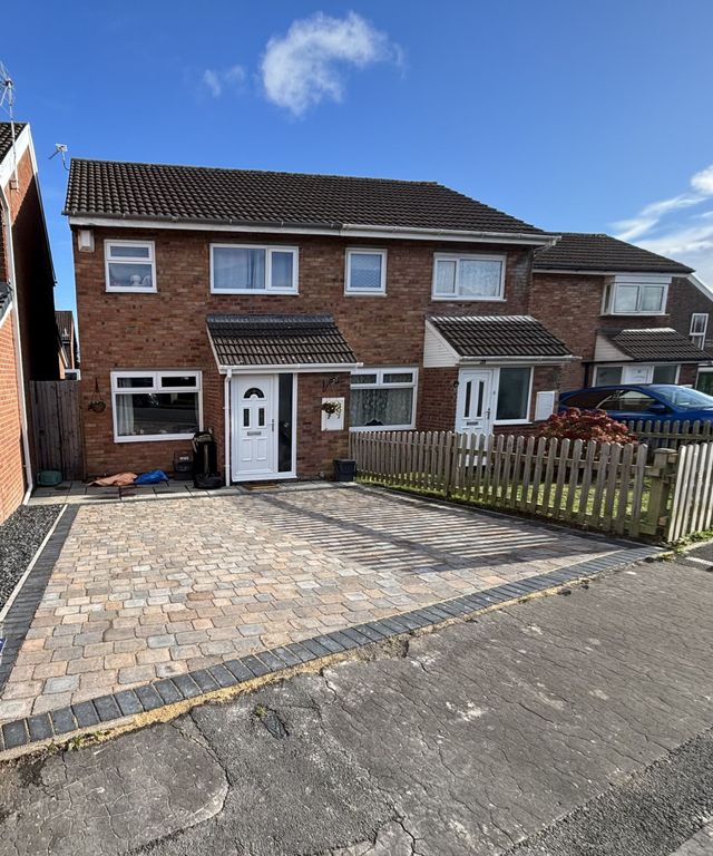 Property photo 1 of 28