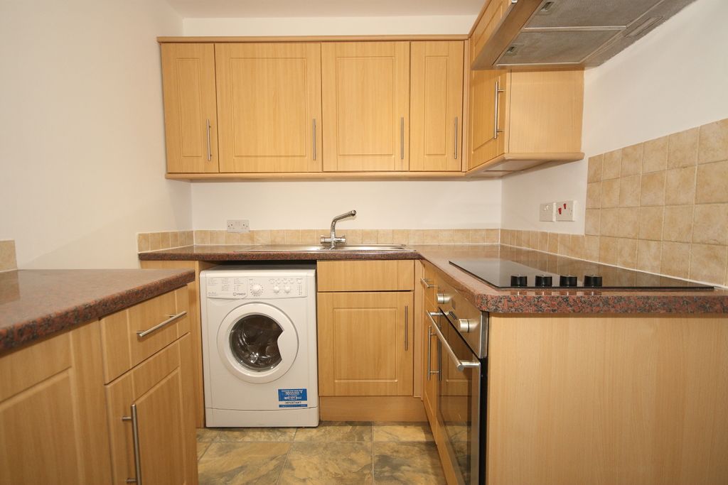 Property photo 3 of 5 Kitchen