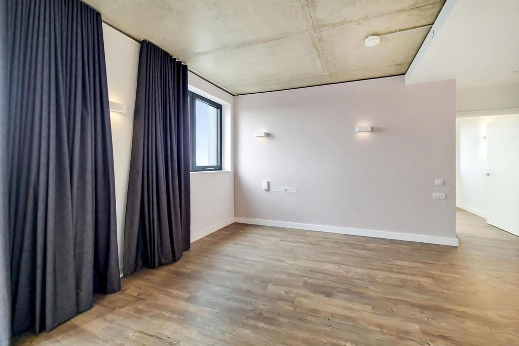Property photo 3 of 15 3.Jpg