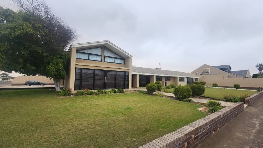 Property photo 1 of 33