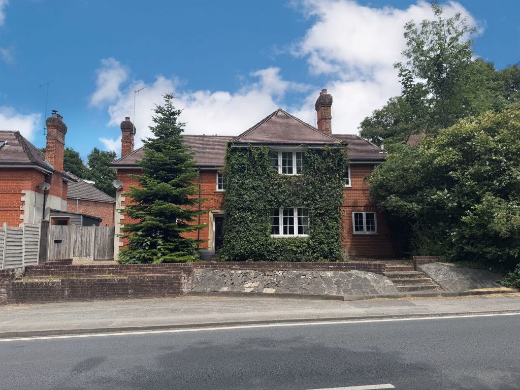 Property photo 1 of 16