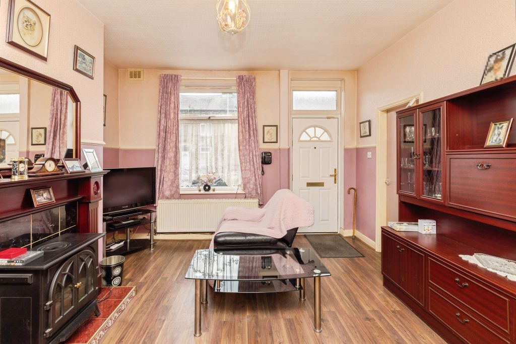 Property photo 3 of 14