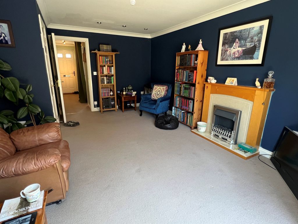 Property photo 2 of 18