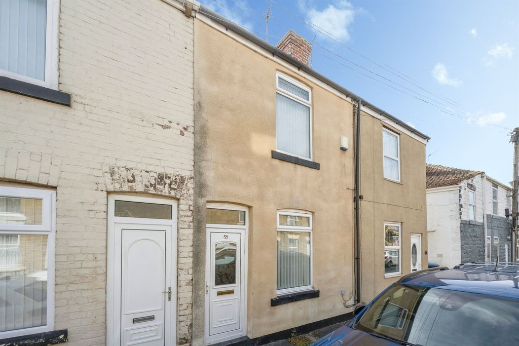 Property photo 1 of 16