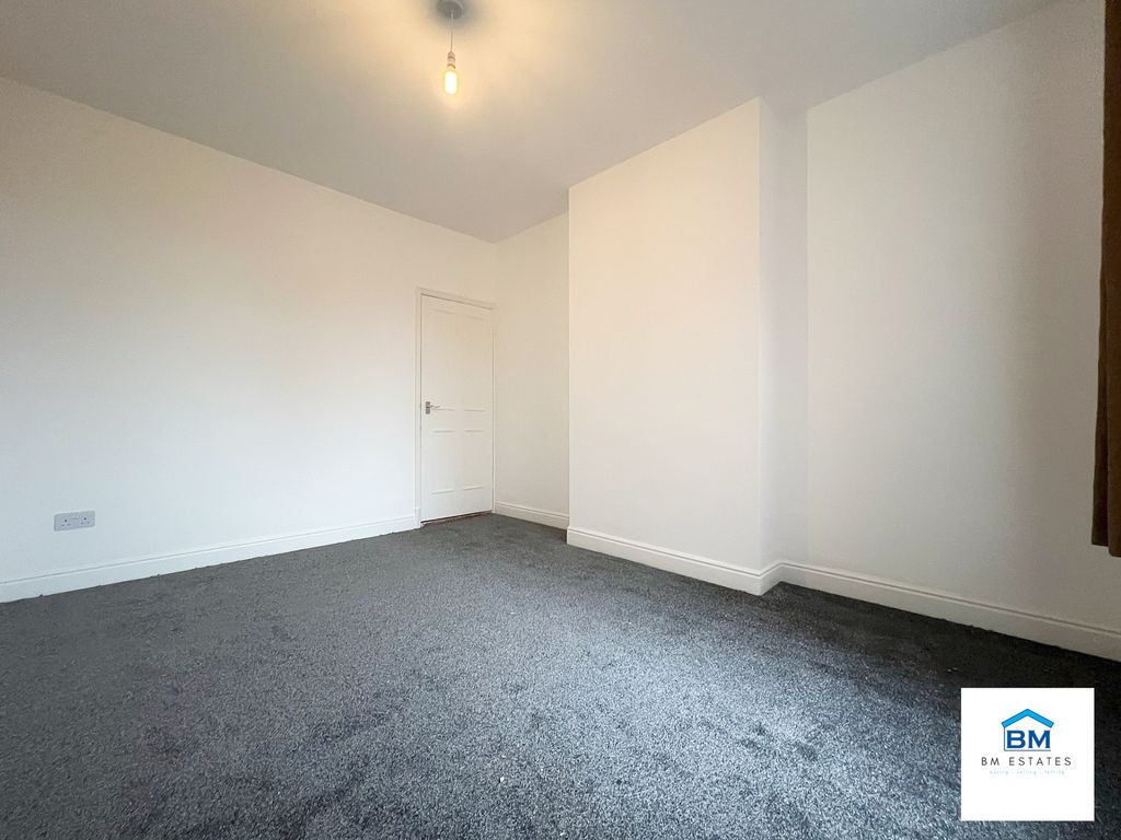 Property photo 3 of 5 Photo 1