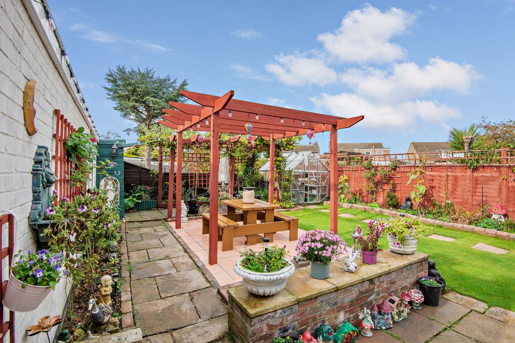 Property photo 2 of 14