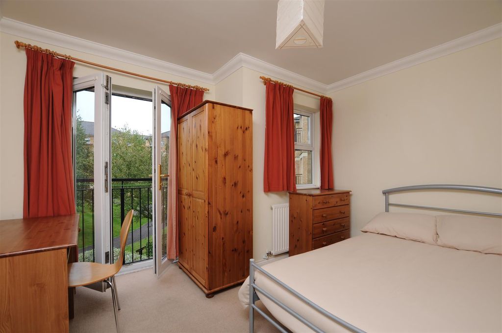Property photo 3 of 8