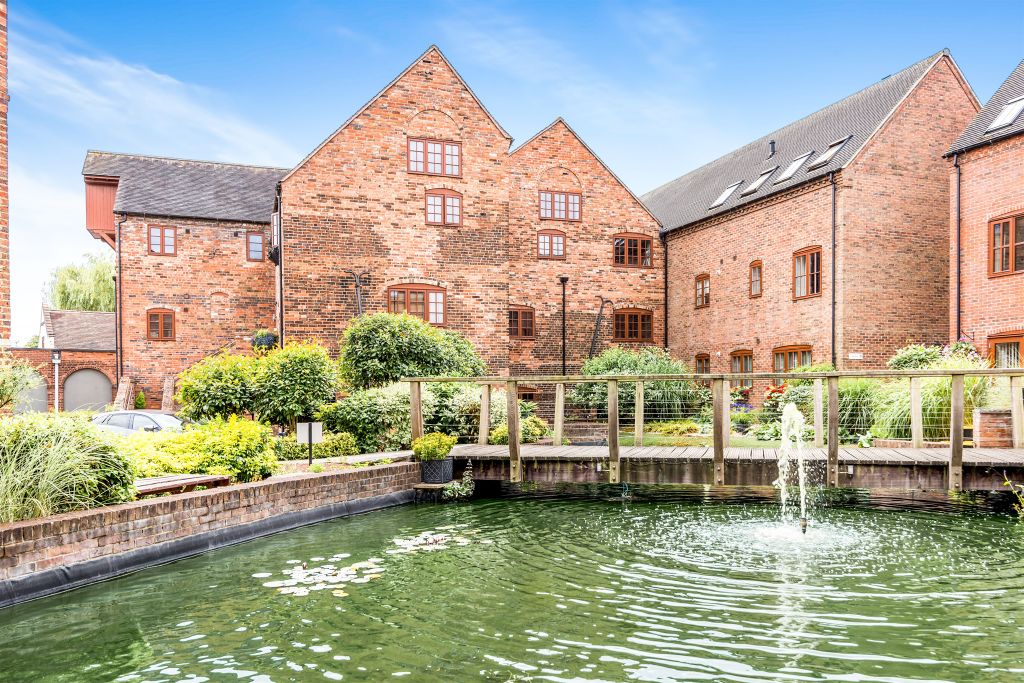 Property photo 3 of 10