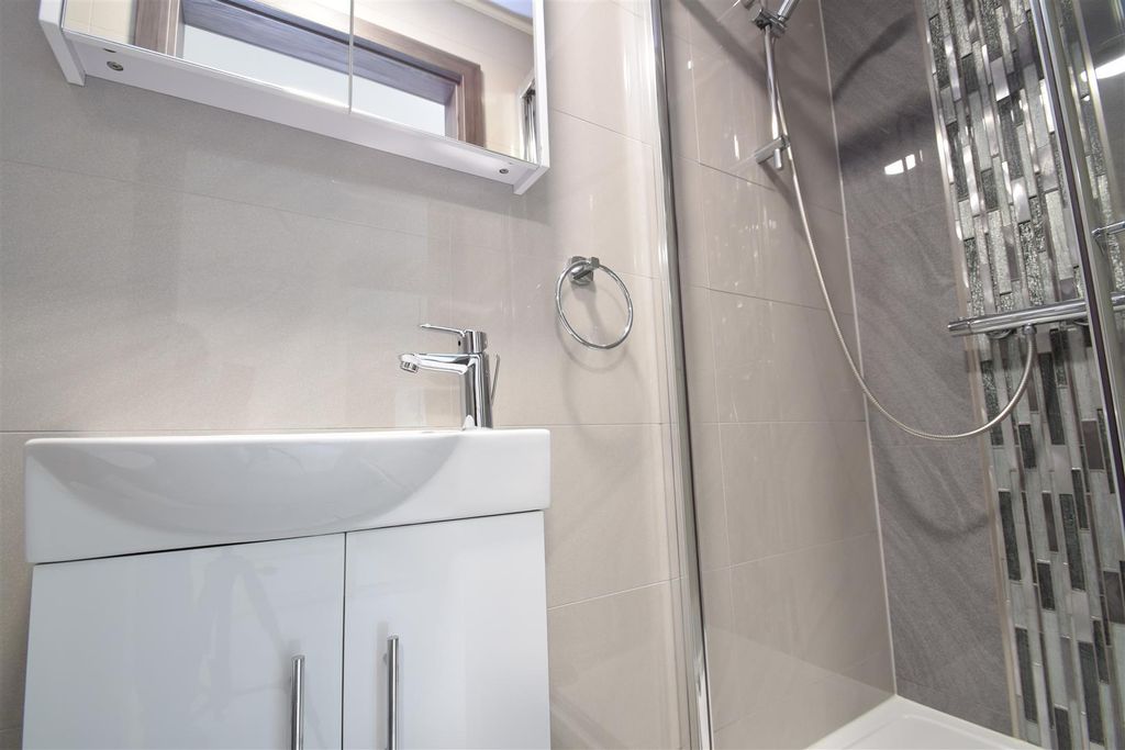 Property photo 2 of 5 Bathroom
