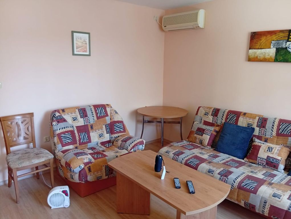 Property photo 2 of 11