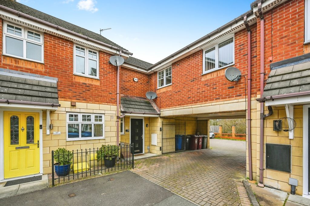 Property photo 1 of 17 Pbox-Img.Jpg