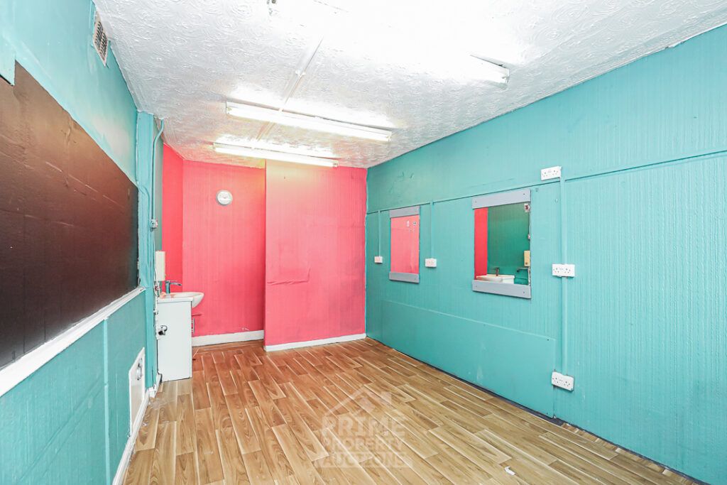 Property photo 2 of 6