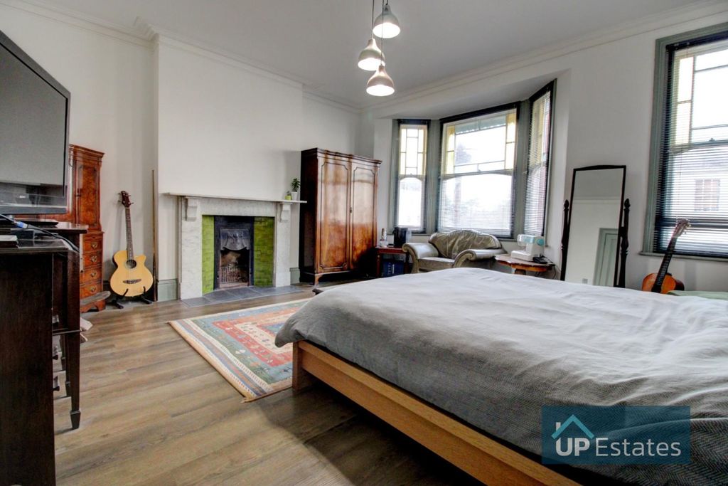 Additional image 18 of 4 bed town house for saleAbingdon House, Grove Street, Leamington Spa CV32