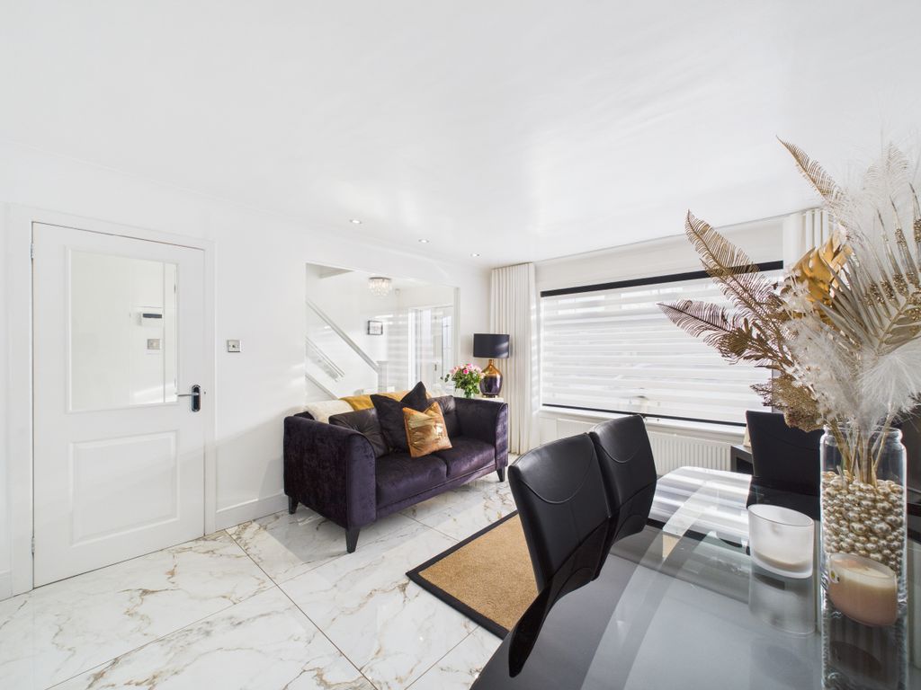 Property photo 3 of 26