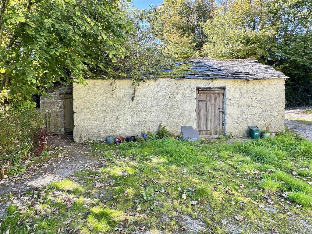 Property photo 3 of 21 Outbuilding