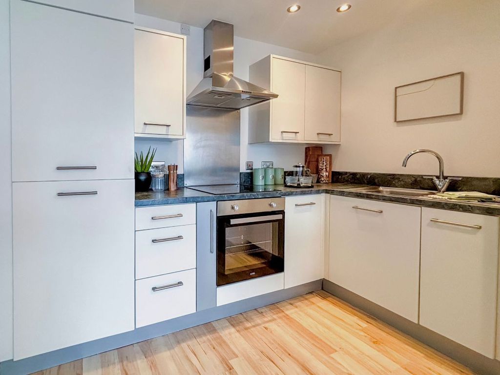 Property photo 3 of 25