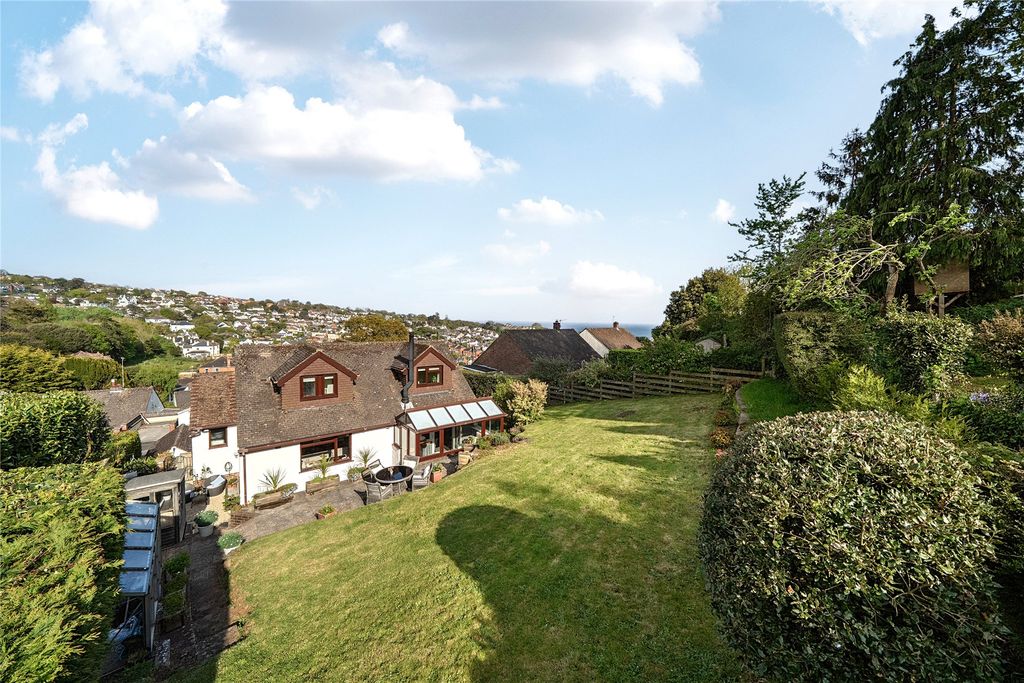 Property photo 2 of 24 Picture No. 31