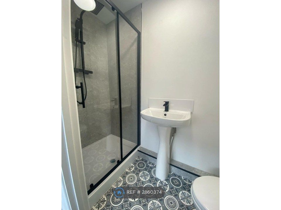 Property photo 3 of 3