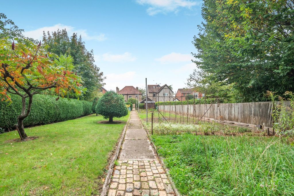 Property photo 2 of 22