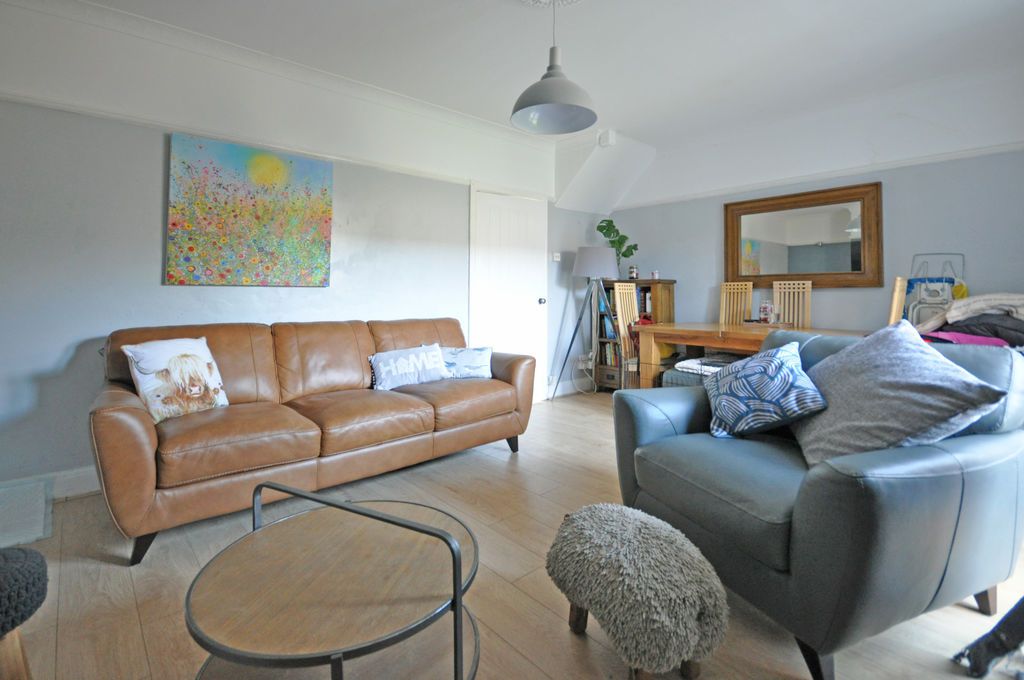 Property photo 2 of 16 Photo 2