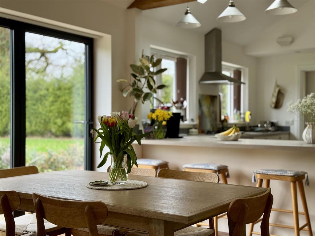 Property photo 2 of 10 Img_7080.Jpeg