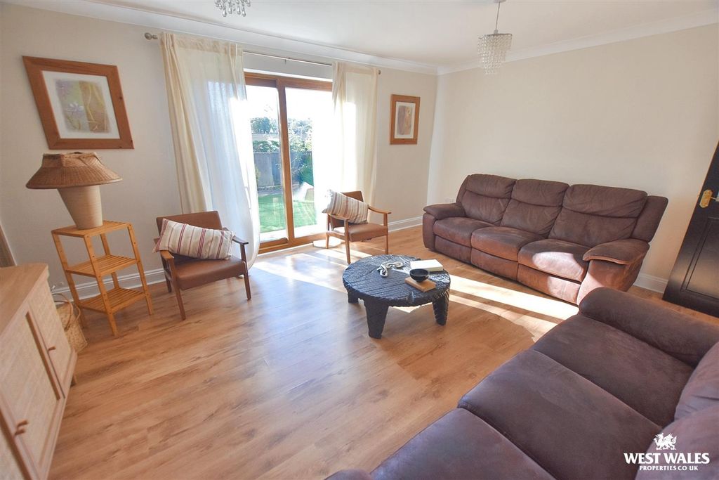 Property photo 3 of 21 15 (76).Jpg