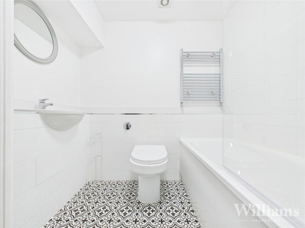 Property photo 3 of 12 Cam02861G0-Pr0398-Still004.Jpg