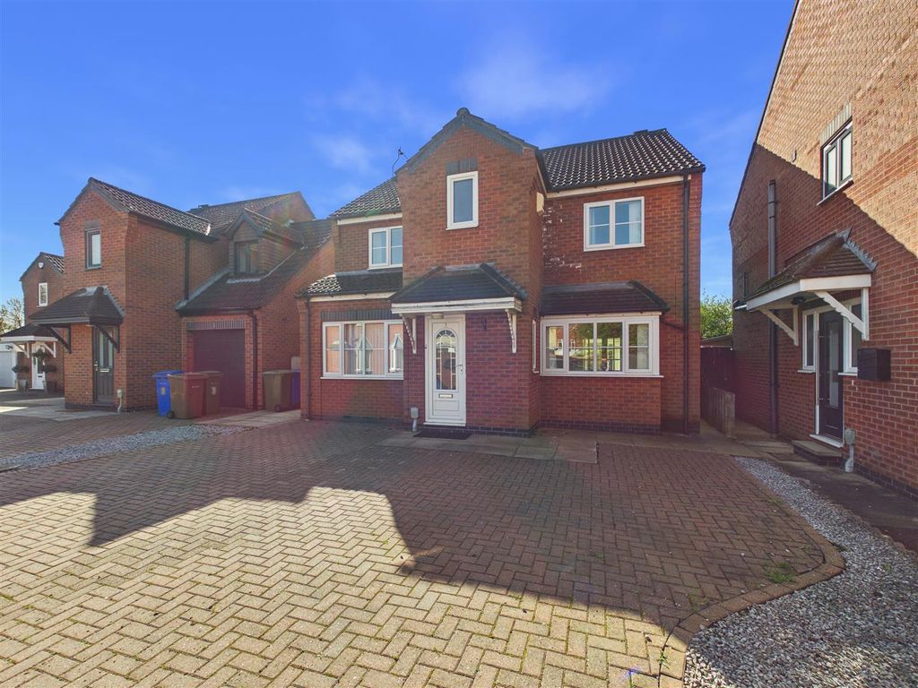 Property photo 1 of 14 Cam05451G0-Pr0128-Still021.Jpg