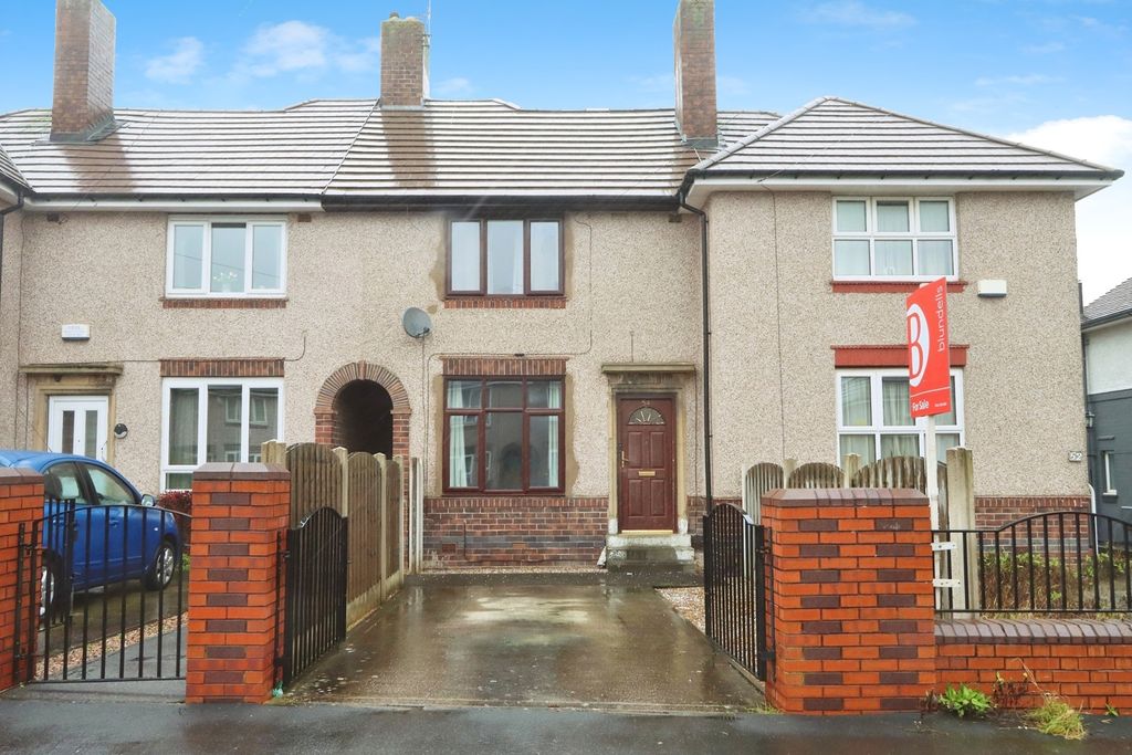 Property photo 1 of 17 Front