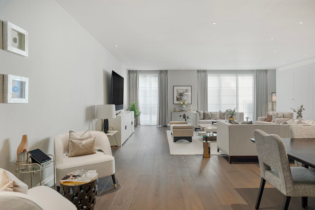 Property photo 1 of 27