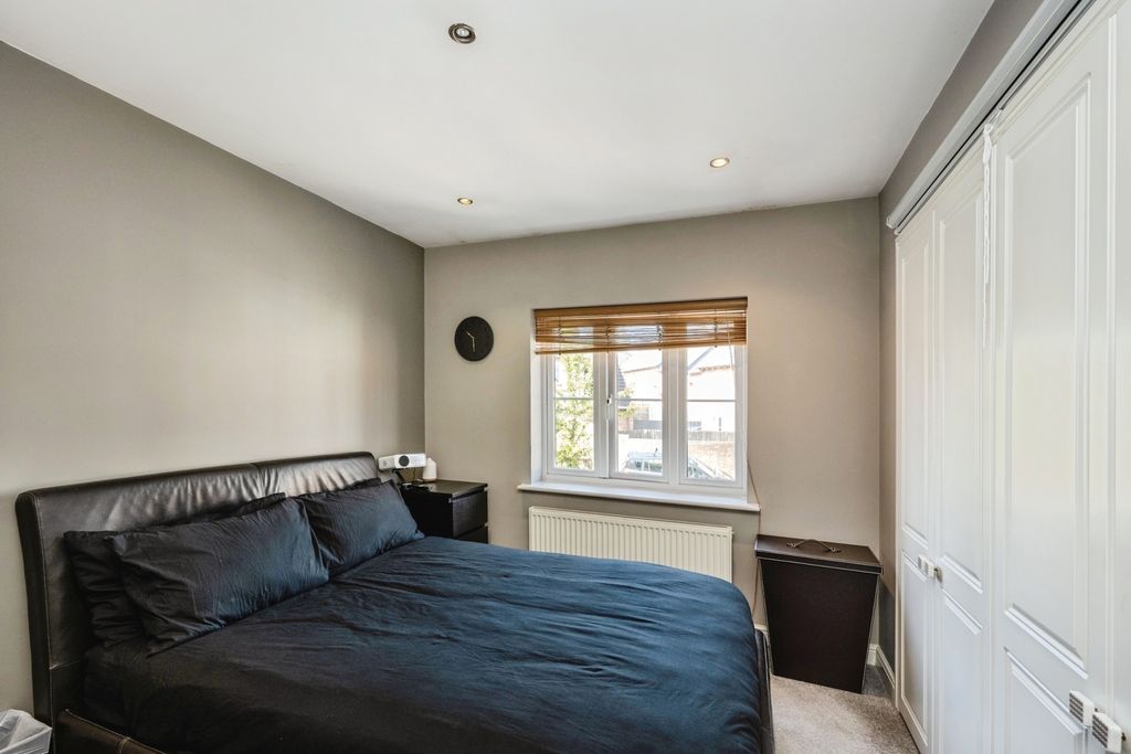 Property photo 3 of 16 Pbox-Img.Jpg