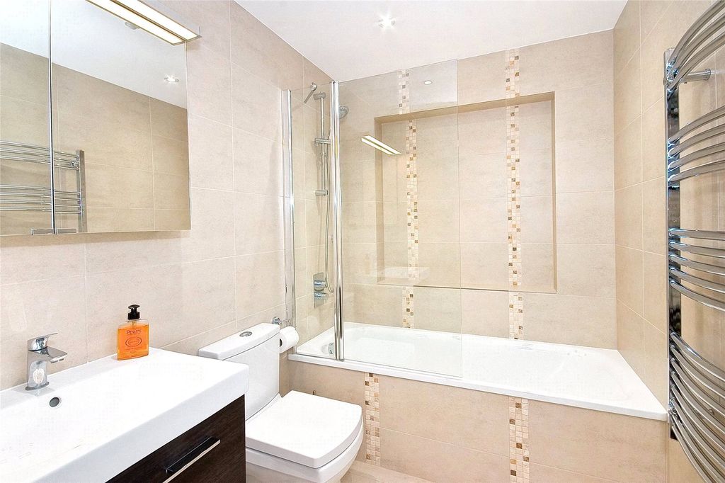 Property photo 3 of 7 Picture No. 01