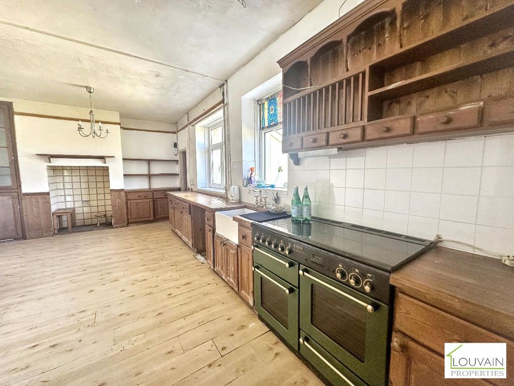 Property photo 3 of 38