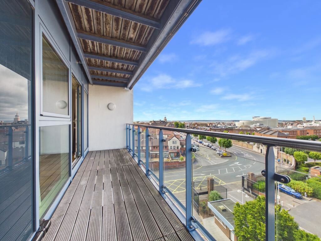 Property photo 2 of 11