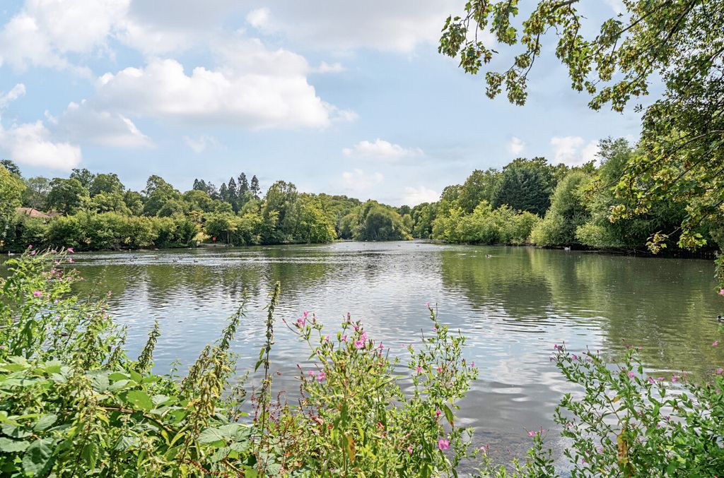Property photo 2 of 9 1493693-1-6A5F805...
