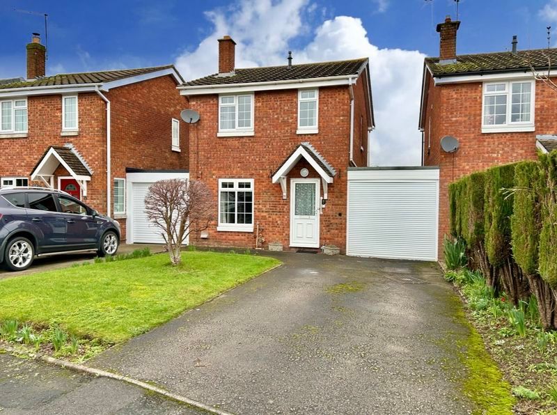 Property photo 1 of 11 Front