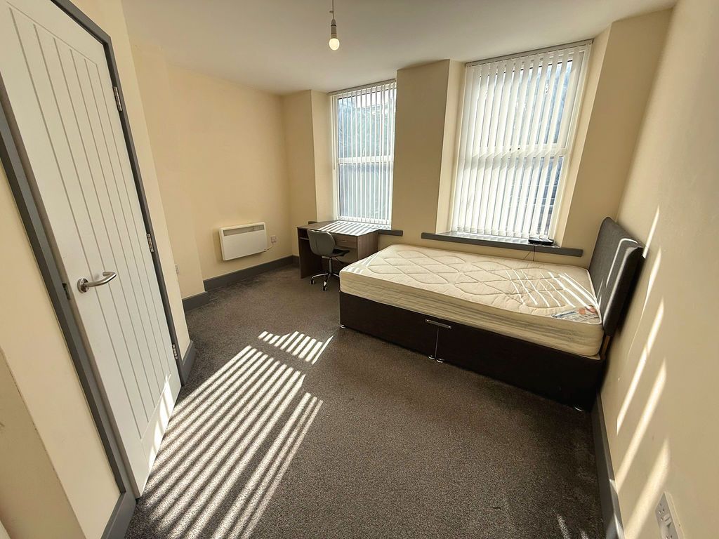 Property photo 1 of 11 Bedroom One