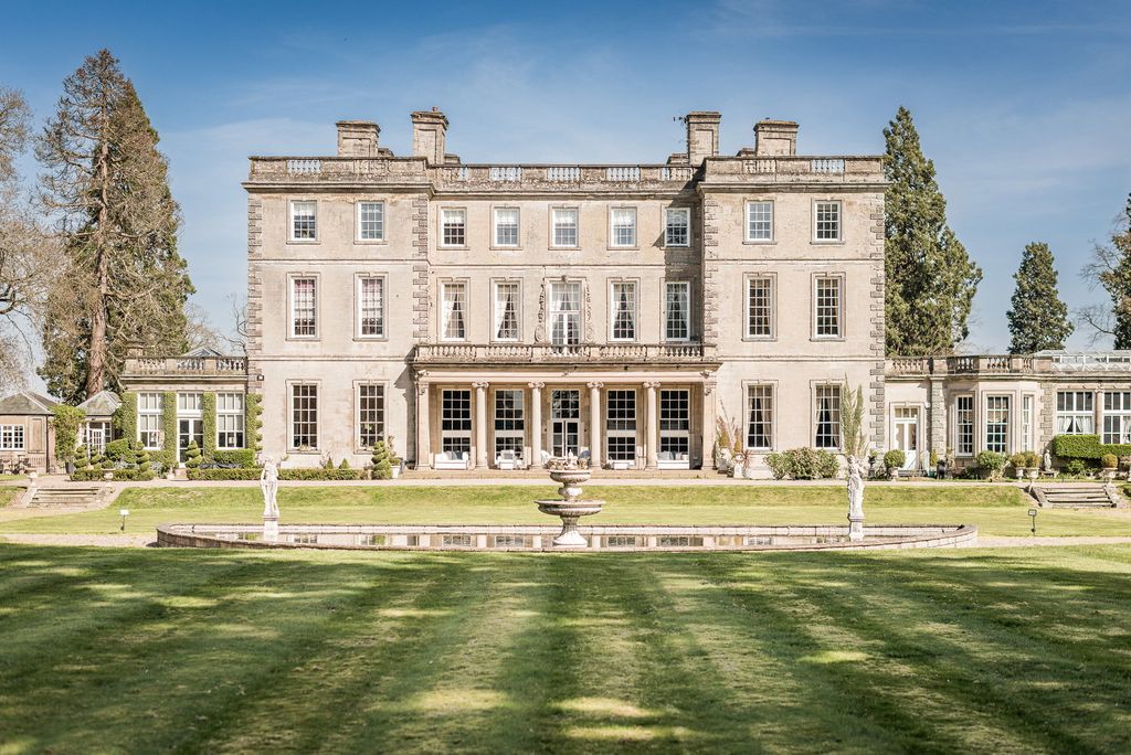 Property photo 1 of 45