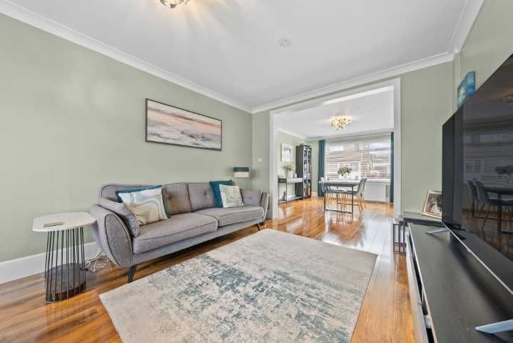 Property photo 2 of 35