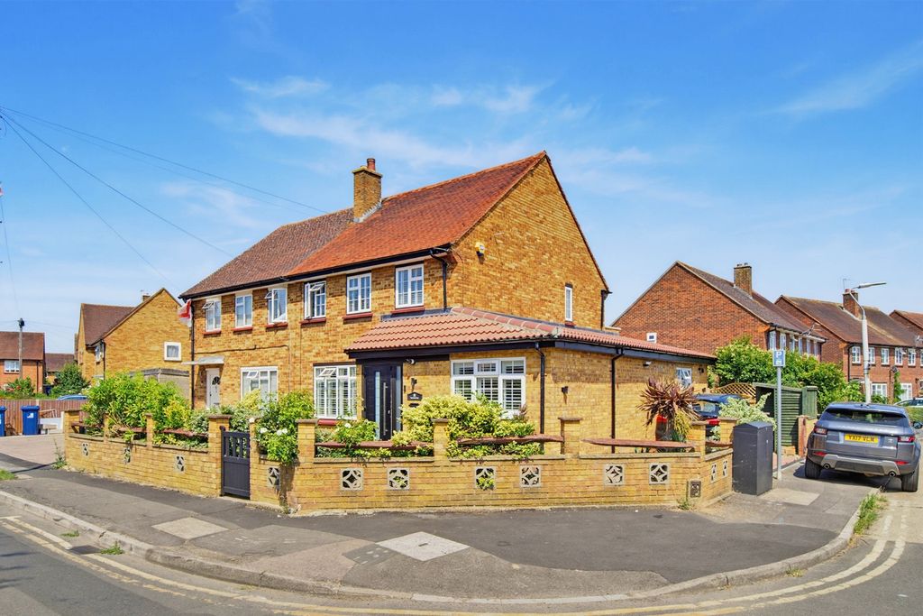 Property photo 1 of 17 5290142