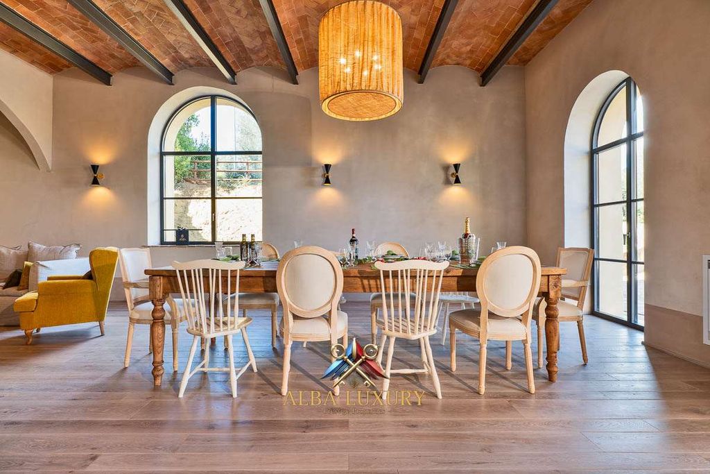 Property photo 2 of 49