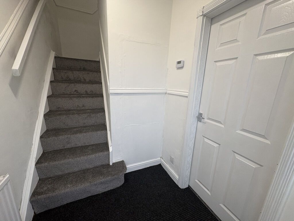 Property photo 2 of 26