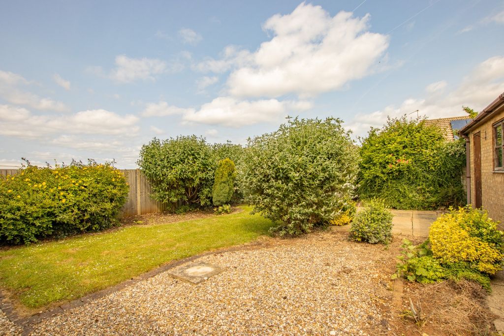 Property photo 2 of 12 4264765