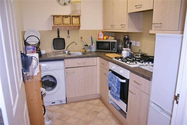 Property photo 3 of 5 Kitchen