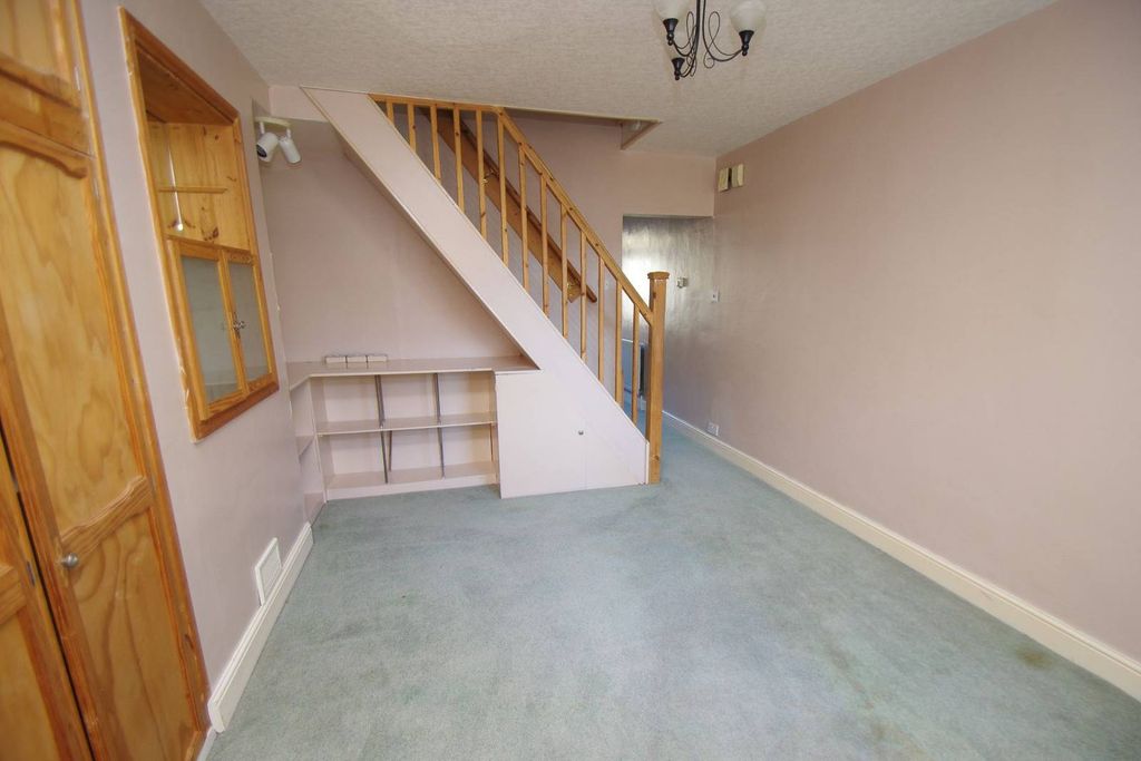 Property photo 3 of 21