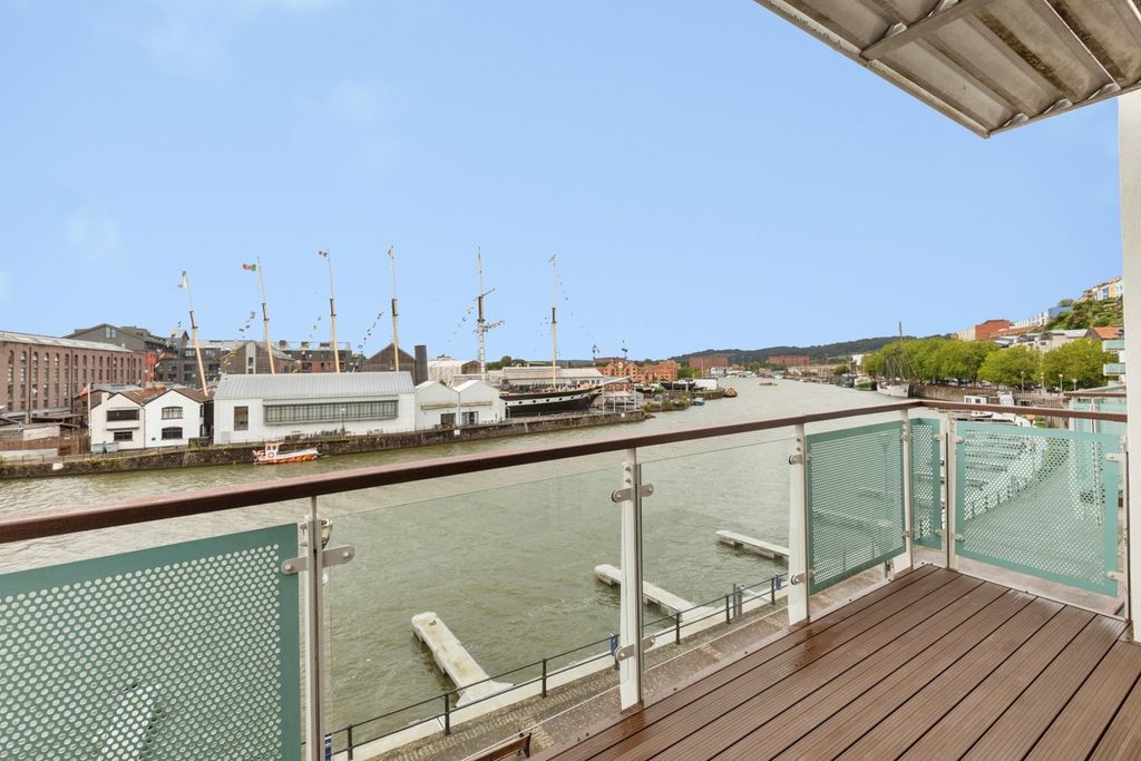 Additional image 16 of 3 bed flat for saleLime Kiln Road, Bristol BS8