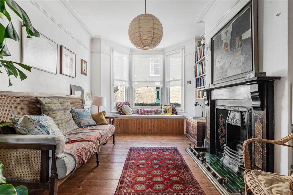 Property photo 3 of 23 5_76859.Jpg