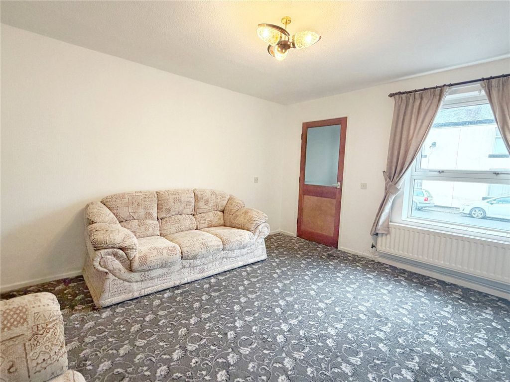 Property photo 3 of 15 Picture No. 06