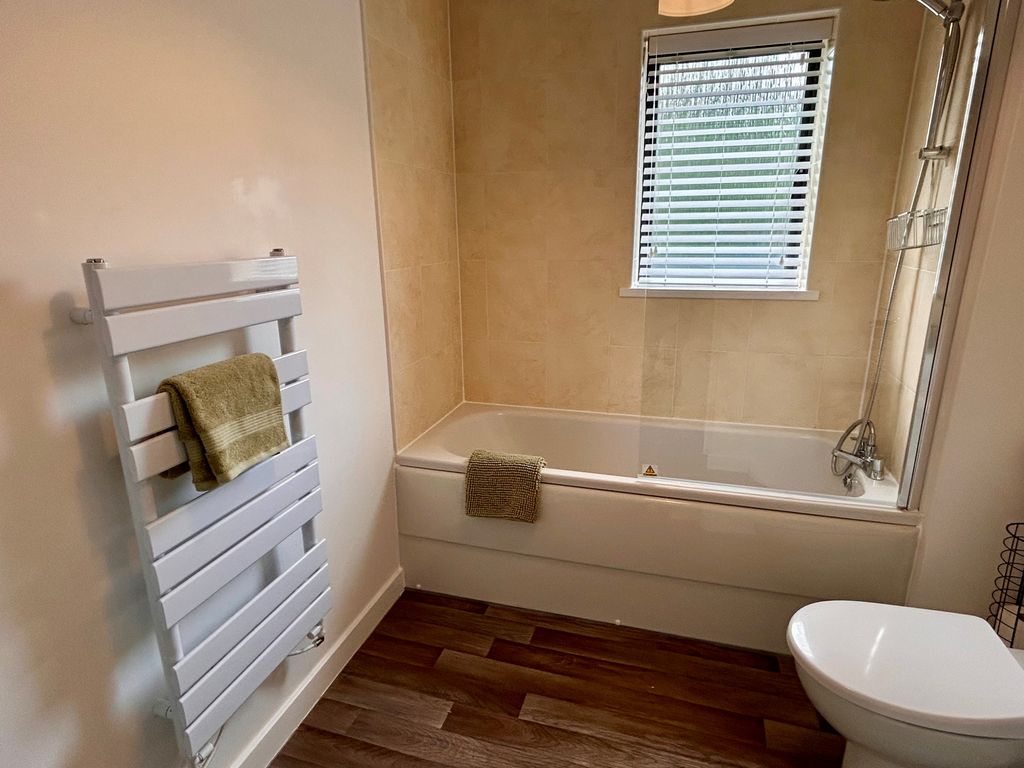 Property photo 1 of 12 2 Bed Apartment In Sa!