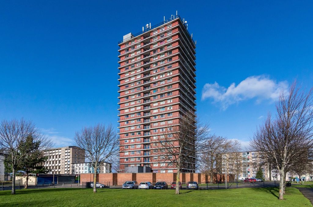 Property photo 1 of 20